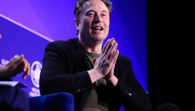 Elon Musk se fue contra Microsoft tras la falla mundial con CrowdStrike que afecta a millones de usuarios