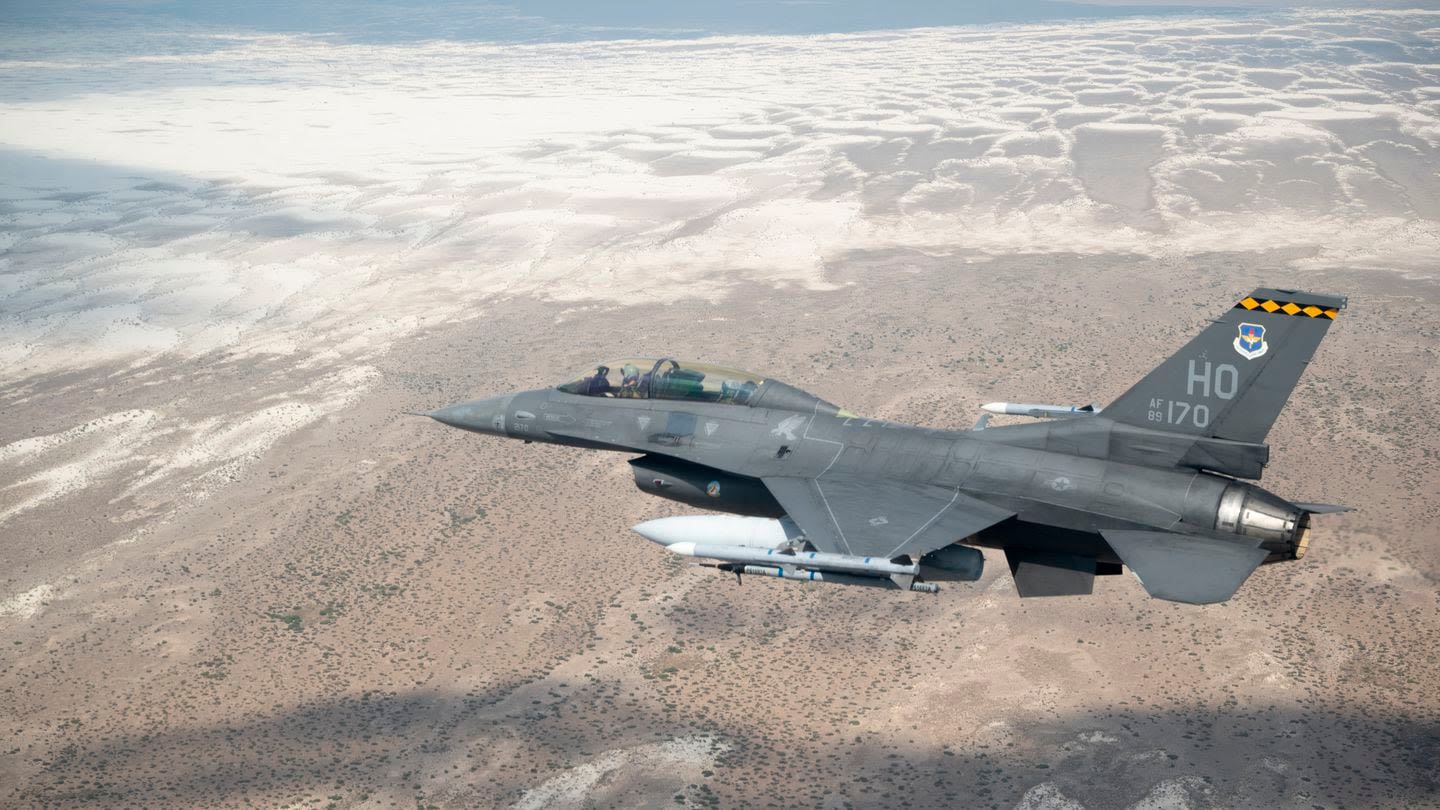 Pilot treated after ejecting from F-16 jet that crashed in New Mexico