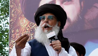 Pakistan arrests top leader of radical party on charge of ordering the killing of the chief justice