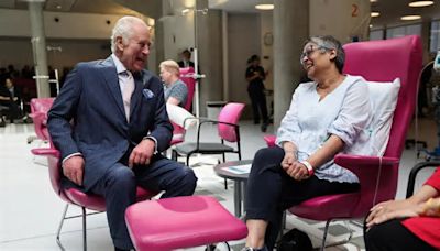 King Charles returns to public work with a visit to a London cancer center