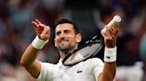 Novak Djokovic, implacable: un triunfo sencillo, el festejo del violinista y su enojo con el público