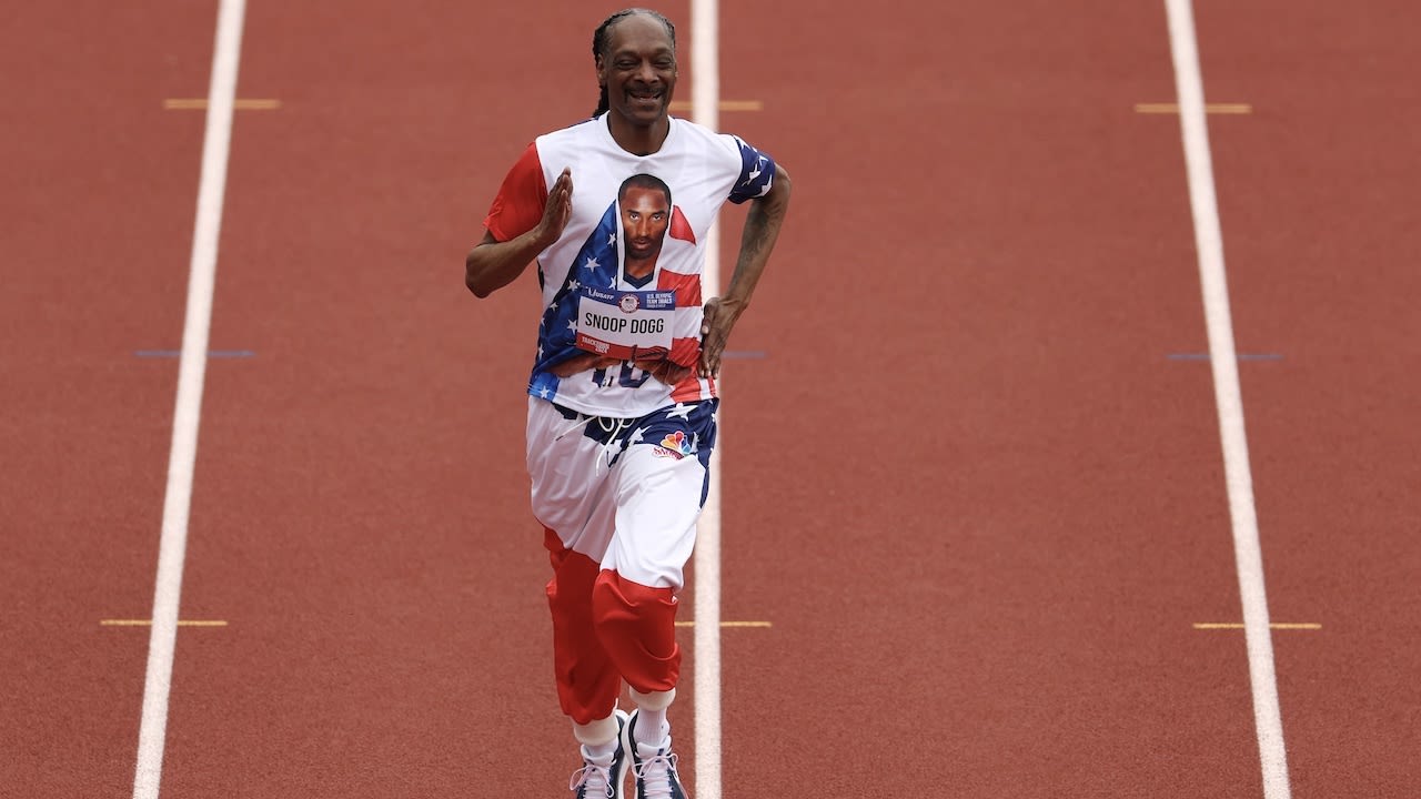 Snoop Dogg to carry Olympic flame, won't drop it like it's hot