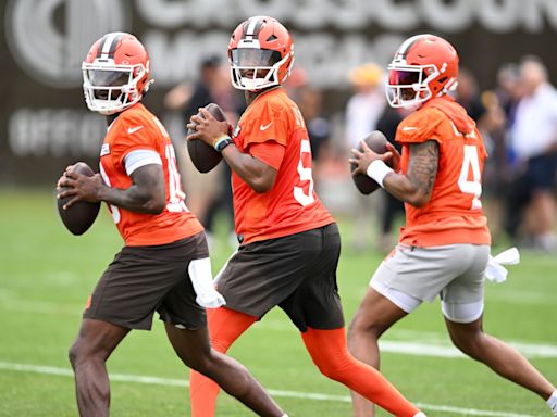 Jameis Winston: Deshaun Watson's done an incredible job staying locked in, staying focused