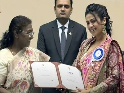 Actor Manasi Parekh in tears while accepting Best Actress National award