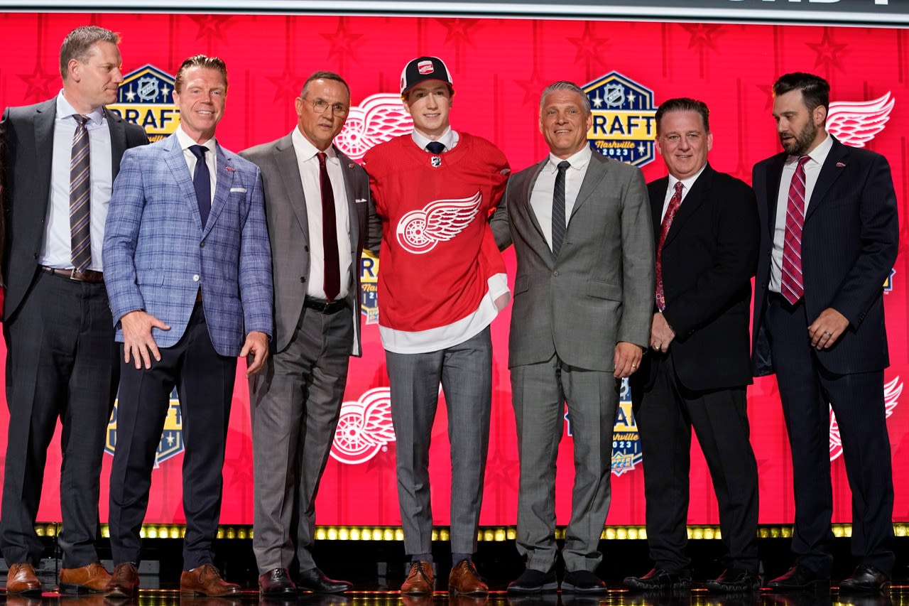 Little suspense, anticipation for Red Wings in this draft lottery