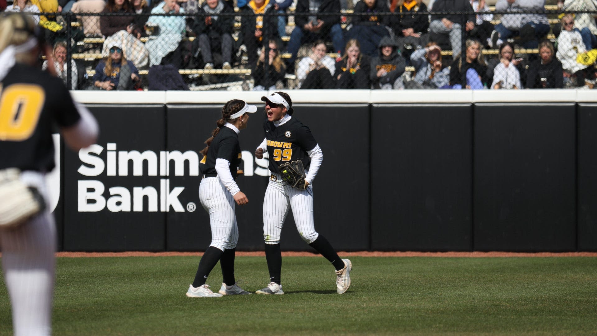 Missouri softball's quarterfinal against Arkansas in SEC Tournament delayed until Friday morning