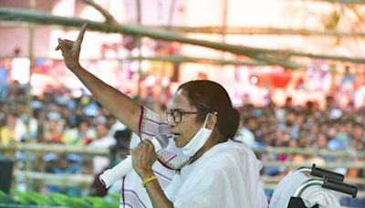 'If Helpless People Come...Will Provide Shelter': Bengal CM Mamata Banerjee On Ongoing Violence In Bangladesh