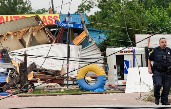 Four dead after powerful storms slam Houston, Texas