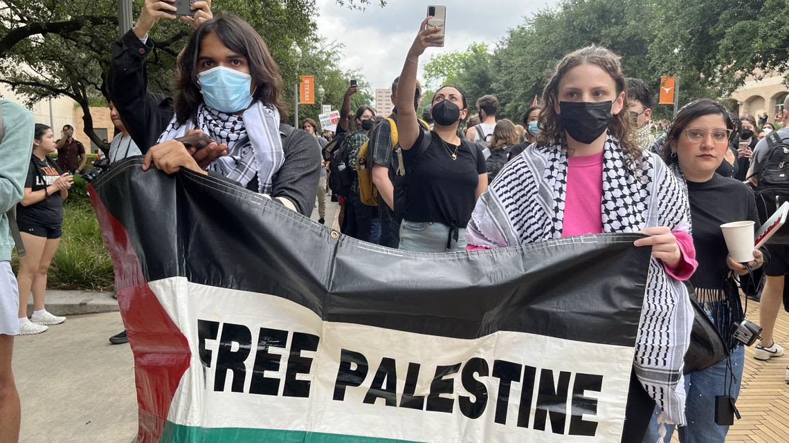 More than 50 arrests made at pro-Palestine protest on UT Austin campus