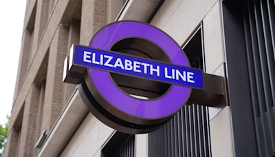 Passengers face severe delays on Elizabeth line - TfL