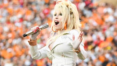What is 'Rocky Top'? Tennessee Vols basketball anthem, song, tradition explained