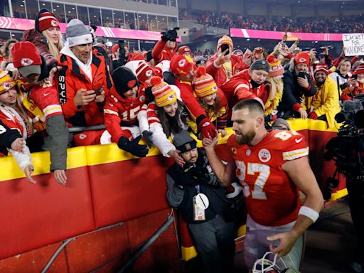 You’ve got mail: Travis Kelce has a request after address shared online