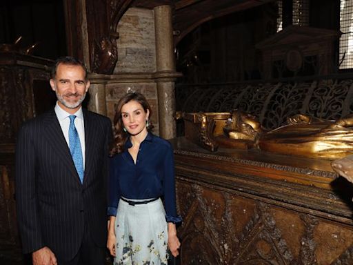 Aseguran que el rey Felipe de España se sintió "destruído" por supuesta infidelidad de la reina Letizia