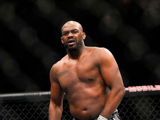 Jon Jones reclama su invicto