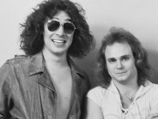 Michael Anthony Says Alex Van Halen Gear Auction Makes Him Sad