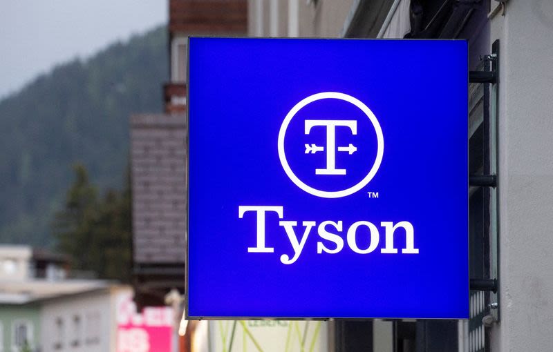 Tyson Foods refutes accusations by conservative group of hiring migrants over US citizens