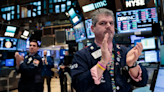 Cuatro acciones del S&P 500 por debajo del valor contable que pagan dividendos