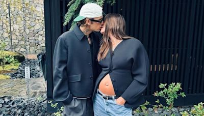 Justin Bieber shares sweet new photos with pregnant wife Hailey