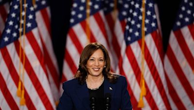 Kamala Harris usa su pasado como fiscal para atacar a Trump: "Sé cómo son los de su calaña"