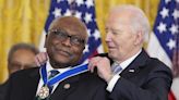 Biden awards the Presidential Medal of Freedom to 19 politicians, activists, athletes and others | Chattanooga Times Free Press