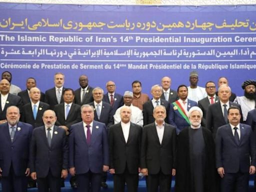 Nitin Gadkari represents India at swearing-in of Iranian president