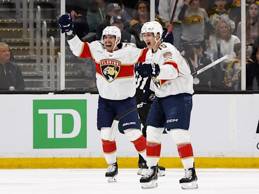 NHL playoffs: Florida Panthers light up Boston Bruins on power play, take 2-1 series lead