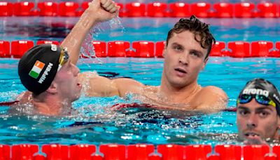 Bobby Finke, former Florida swimmer, sets world record to win gold medal in 1500m freestyle