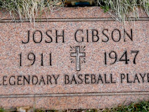 Josh Gibson becomes MLB career and season batting leader as Negro Leagues statistics incorporated