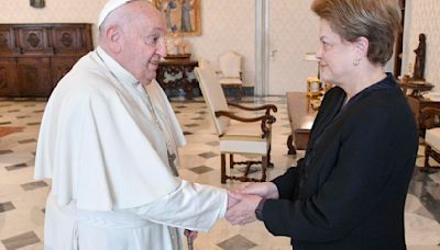 Dilma Rousseff visita Papa Francisco e fala sobre desigualdade e mudanças climáticas | GZH