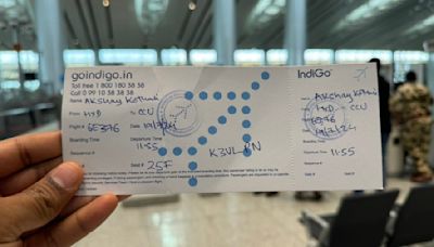 When technology fails! IndiGo’s response to handwritten boarding pass draws mixed reactions