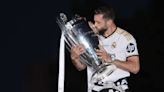 Real Madrid anuncia saída de Nacho, que ganha aclamação de Florentino Pérez