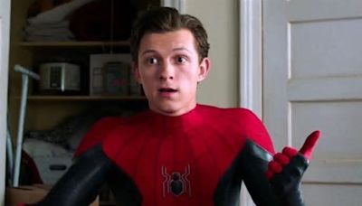 Tom Holland se hizo viral con cambio de look: Lo comparan con Alexis Sánchez