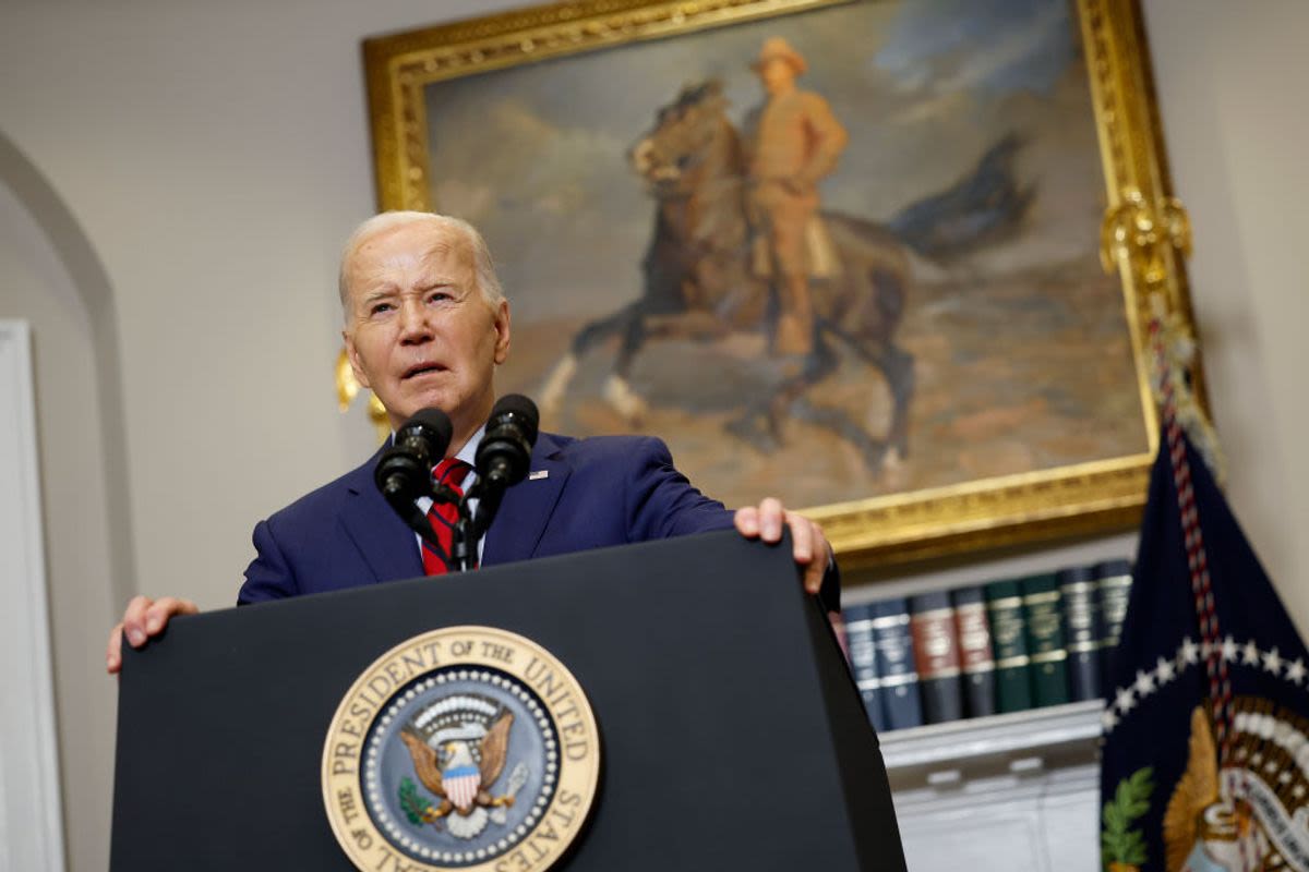 Fact Check: About the Claim Biden Was Arrested as a Kid While Standing on Porch with Black Family During Desegregation Protest