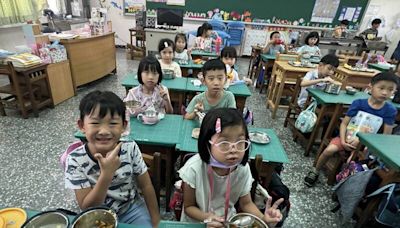 桃市免費營養午餐實施滿1年半 智慧廚房保障食安