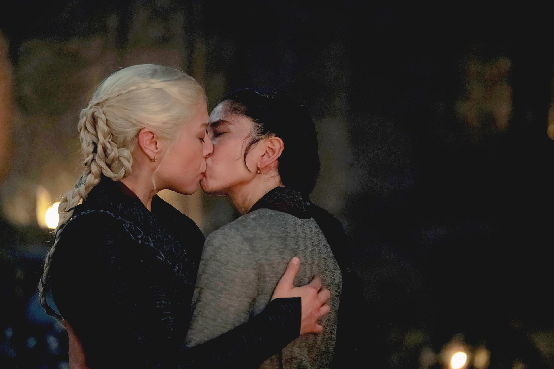 Rhaenyra and Mysaria’s ‘House of the Dragon’ Episode 6 Kiss Was Unscripted, Sonoya Mizuno Reveals