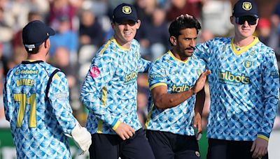 Hasan Ali gives Bears bite as Durham batting woes continue