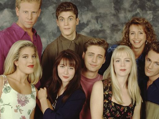 El elenco de Beverly Hills 90210 reacciona a la partida de Shannen Doherty