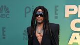 Lenny Kravitz honored with music icon award at People's Choice Awards, gives powerful speech