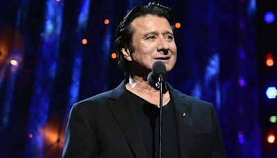 Steve Perry Signs To New Record Label And Is “Working On Stuff” - WDEF