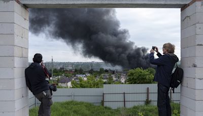 Ucrania dice que detuvo una ofensiva de Rusia y afirman que Putin está dispuesto a negociar un alto el fuego