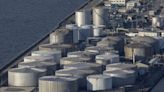 Oil Holds Slump as US Stockpile Surge Highlights Demand Concerns