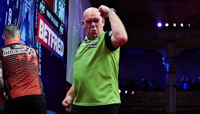 Darts results: Michael van Gerwen reaches World Matchplay quarter-finals but Rob Cross produces performance of the night