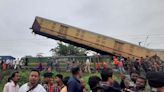 Train crash in eastern India kills 15, injures dozens