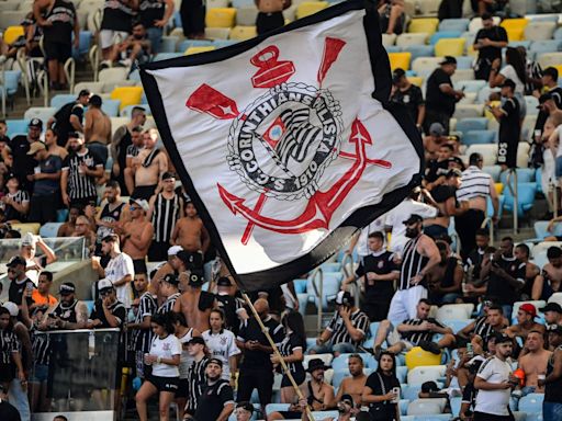 Torcedores do Corinthians apontam culpado por derrota contra o Flamengo: ‘Burro’ - Lance!