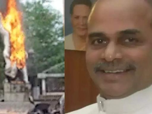 Former Andhra CM YS Rajasekhara Reddy’s statue set on fire by miscreants | Vijayawada News - Times of India