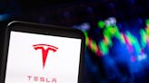 El hundimiento de las acciones de Tesla pone a prueba el fanatismo por la marca
