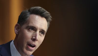 Josh Hawley Unfortunately Makes a Point on Boeing’s Shady CEO