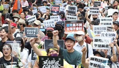 【立院攻防戰】酸多數是民主「那全球最民主是中國」 李明哲轟藍白逼台人接受獨裁 - 鏡週刊 Mirror Media