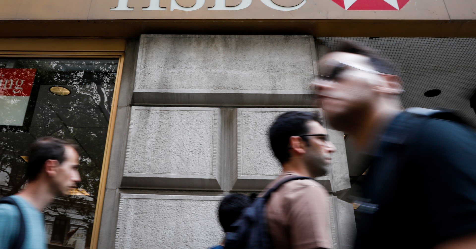 HSBC's New York attendance jumps to 80% at new office