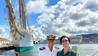 El Eibar-Oviedo se verá en el buque más grande de la historia de España: la sorprendente historia oviedista de Pablo Suárez